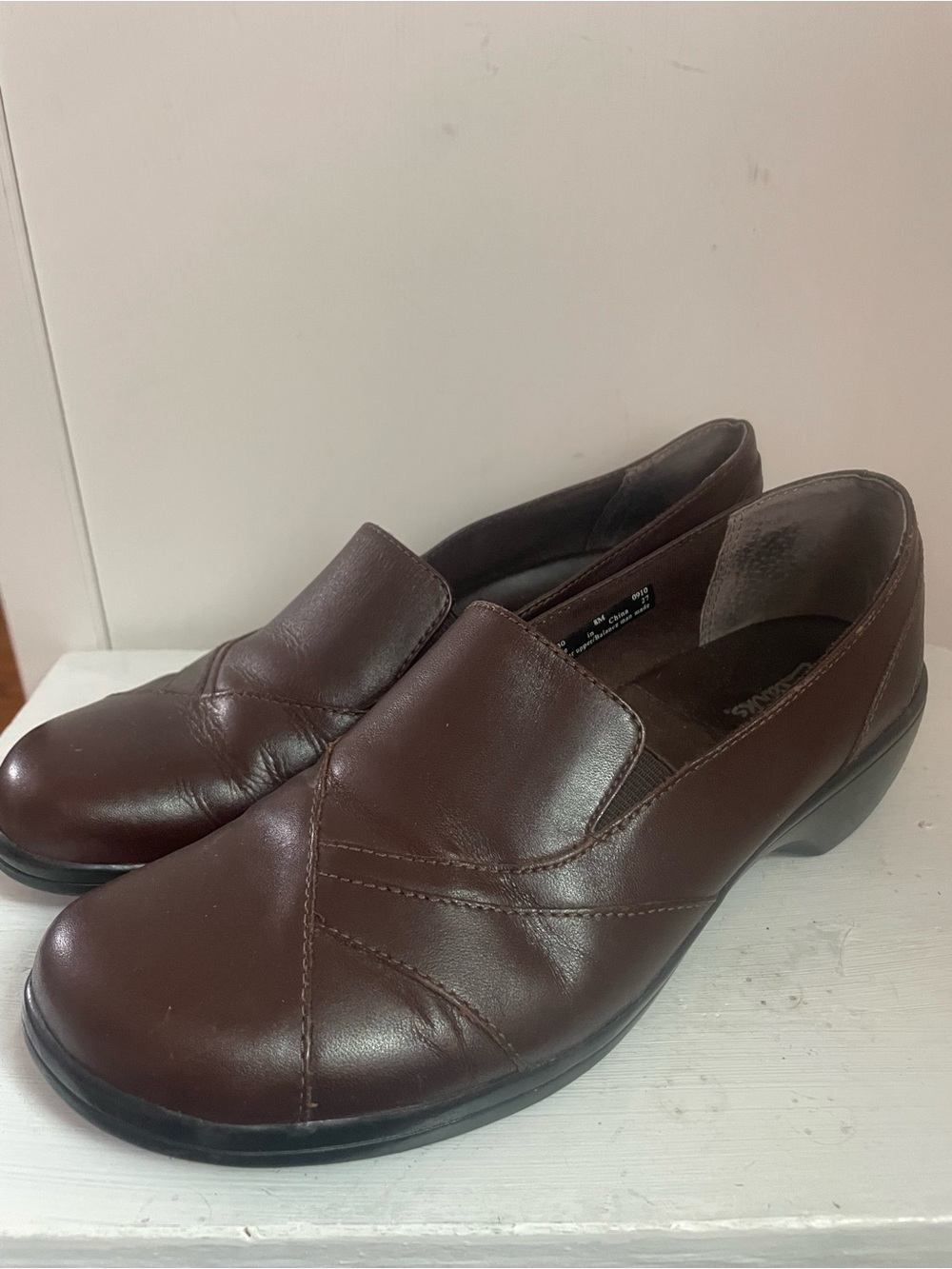 Clark’s women’s  Brown Slip-On Leather Comfort Shoe